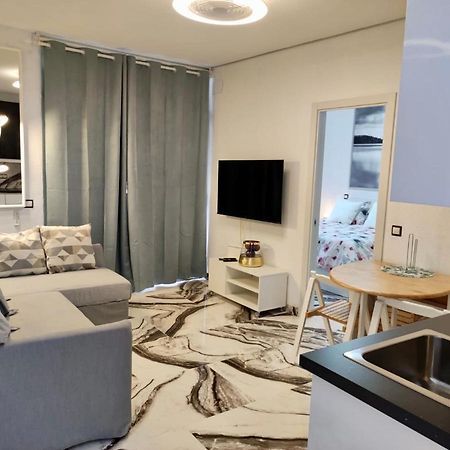 2 Bedrooms Flat + Balcony + Parking At Las Canteras Beach لاس بالماس دي غران كاناريا المظهر الخارجي الصورة
