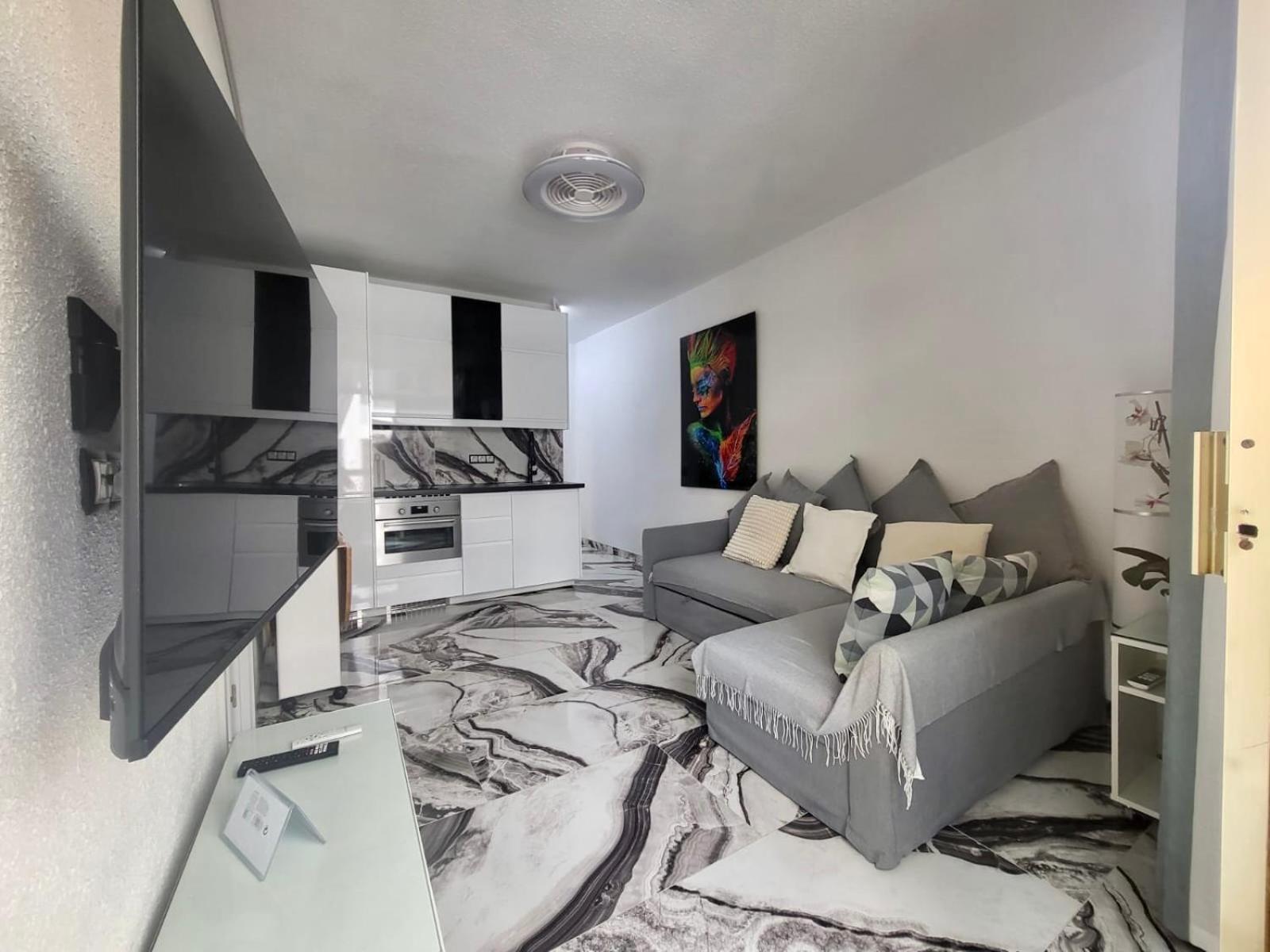 2 Bedrooms Flat + Balcony + Parking At Las Canteras Beach لاس بالماس دي غران كاناريا المظهر الخارجي الصورة