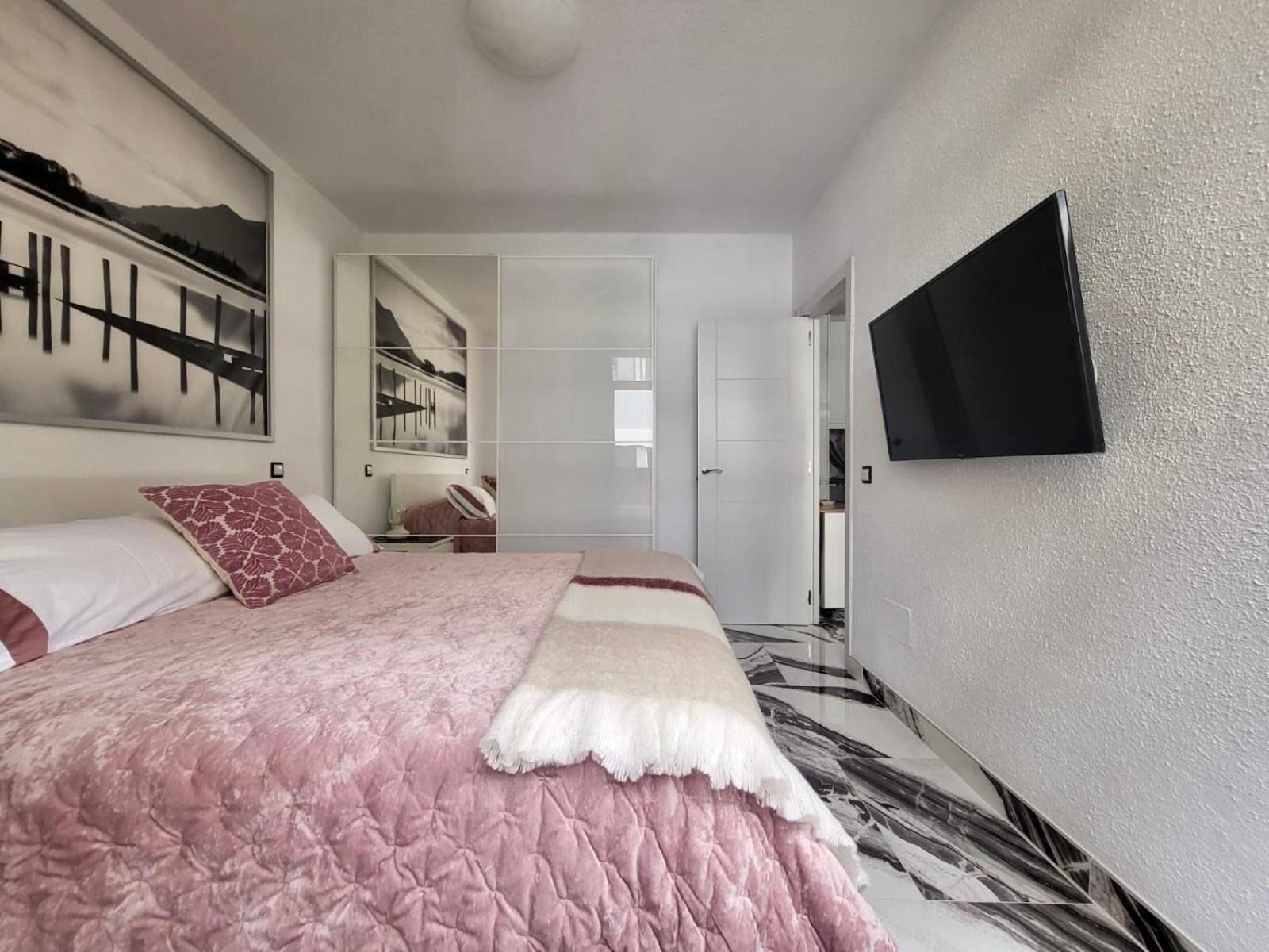 2 Bedrooms Flat + Balcony + Parking At Las Canteras Beach لاس بالماس دي غران كاناريا المظهر الخارجي الصورة