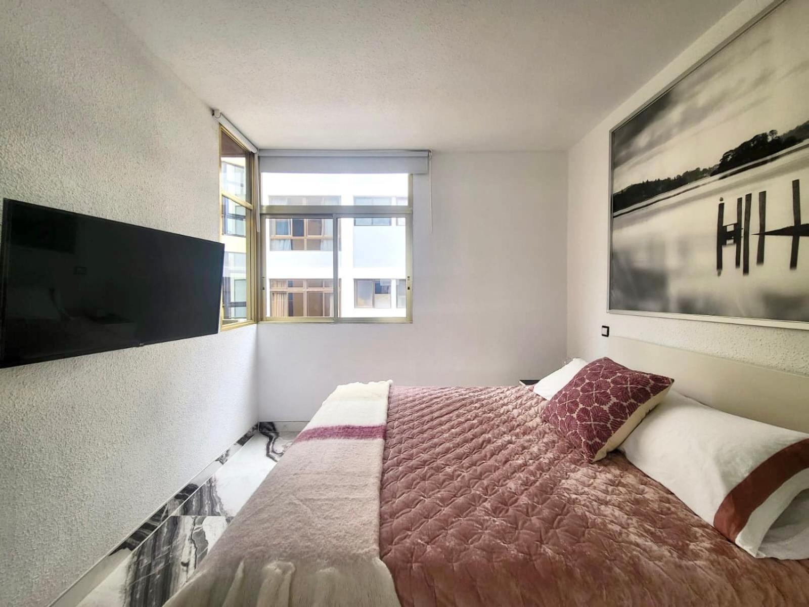 2 Bedrooms Flat + Balcony + Parking At Las Canteras Beach لاس بالماس دي غران كاناريا المظهر الخارجي الصورة